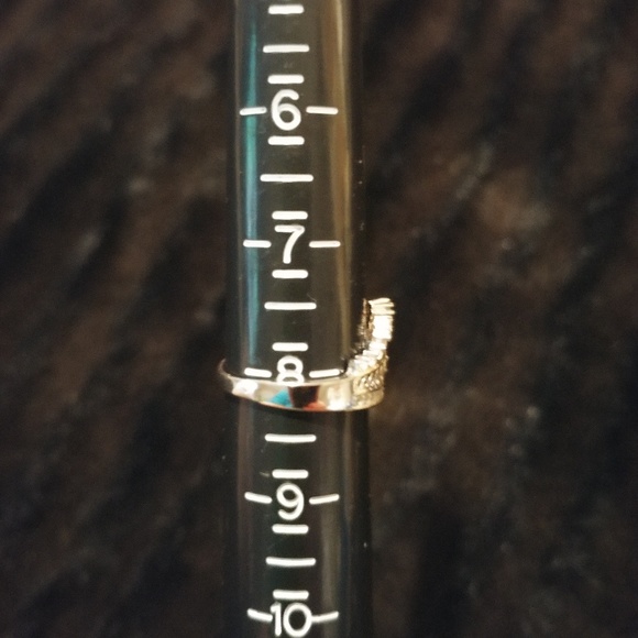 👸Beautiful CZ Ring👸 - Picture 8 of 8